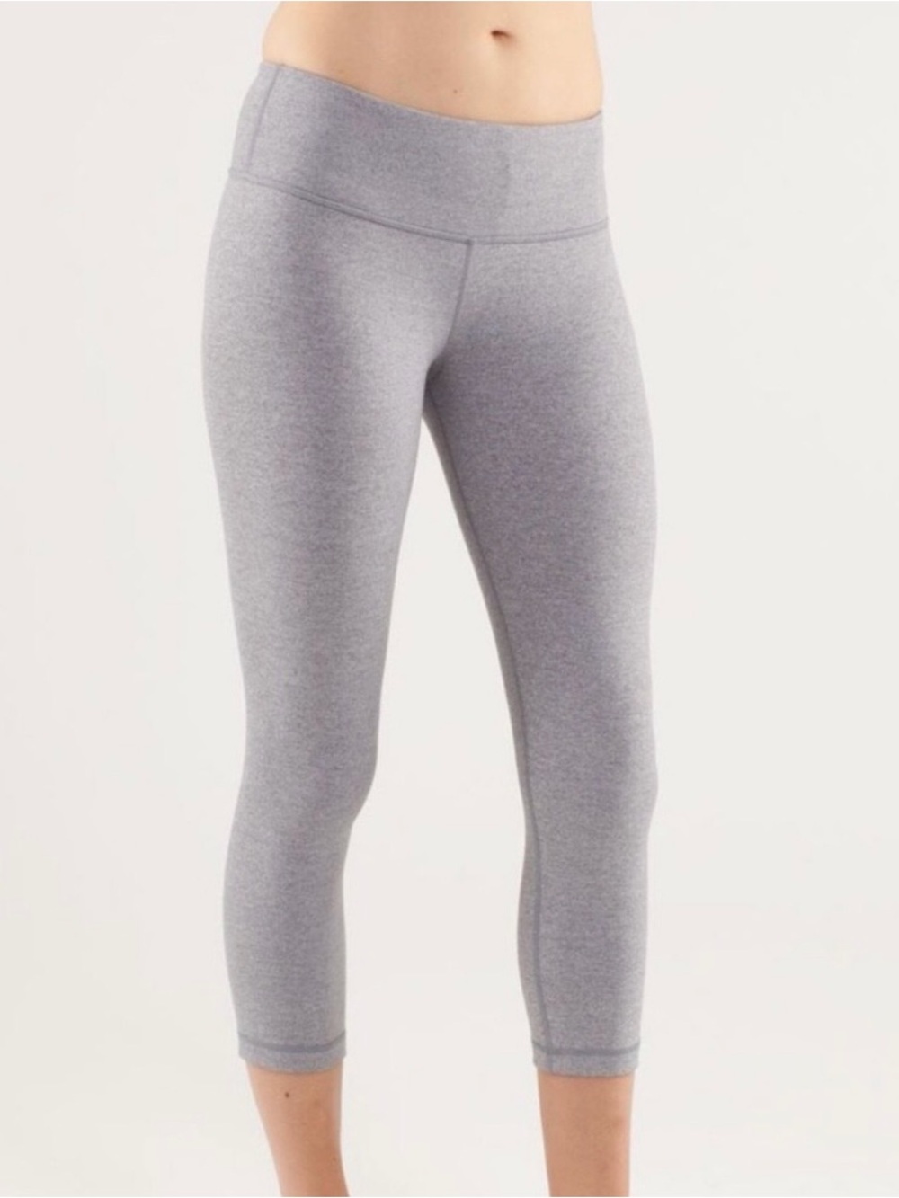 Lululemon Wunder Under Crop Capri Leggings (21in) - size 6